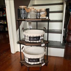 Rae Dunn TOWELS. & MORE. Shelves